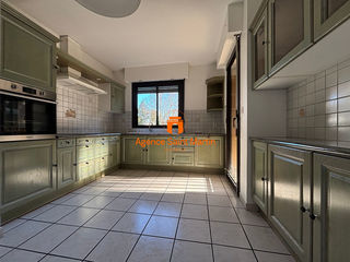  Appartement � louer 4 pi�ces 127 m�