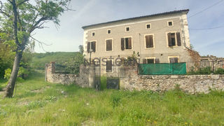  Maison � vendre 5 pi�ces 213 m�