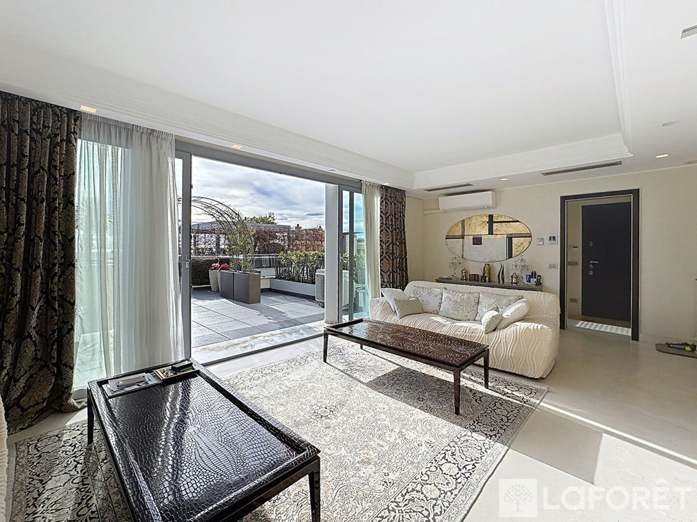 � vendre  Maison Roquebrune-Cap-Martin (06190)