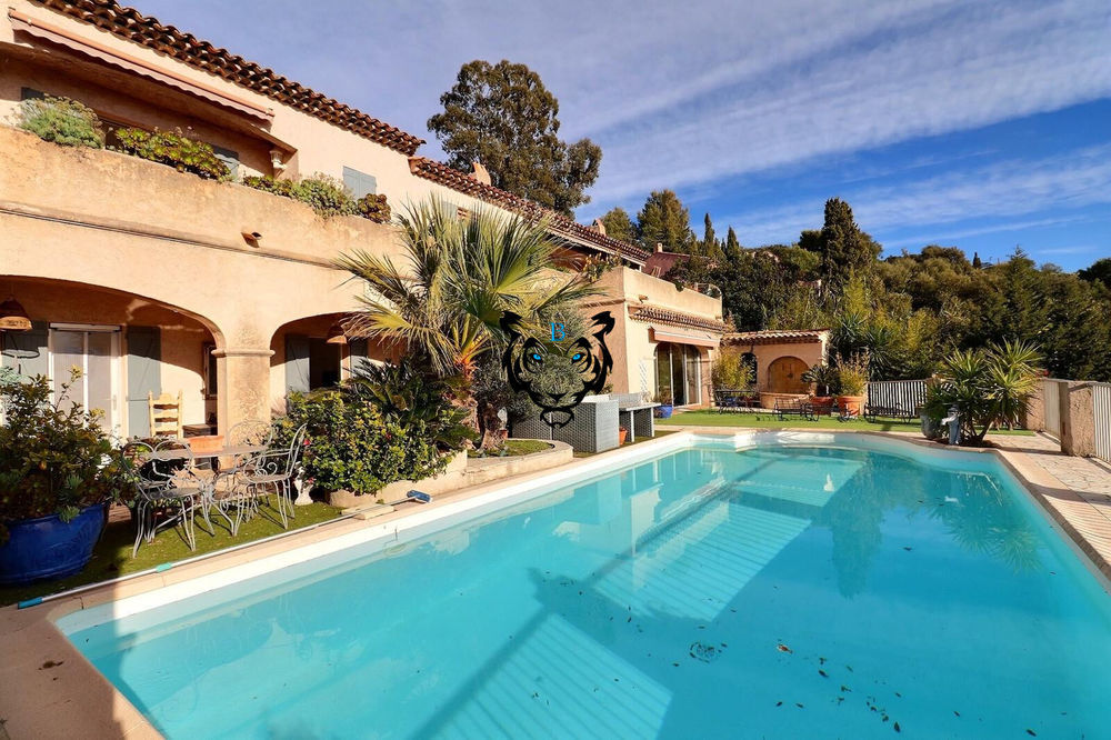 � vendre  Maison Les Issambres (83380)