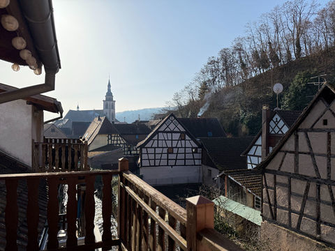   APPARTEMENT 3 PI�CES - 88 M2 - BALCON - GARAGE - CALME Appartement - 3 pi�ce(s) - 88 m�