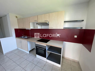  Appartement � louer 4 pi�ces 79 m�