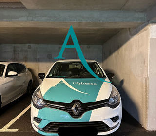  Parking / Garage � louer 