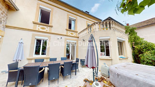  Maison � vendre 8 pi�ces 310 m�