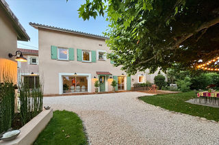  Villa � vendre 10 pi�ces 243 m�