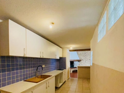   ST CHAMAS, MAISON DE VILLAGE T5 Maison - 5 pi�ce(s) - 99 m�