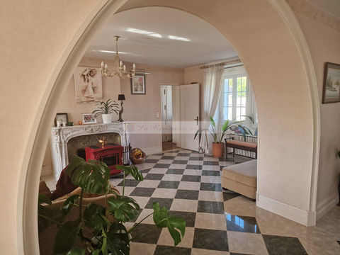  Maison � vendre 9 pi�ces 302 m�