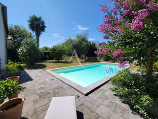  Maison � vendre 9 pi�ces 300 m�