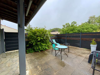  Immeuble � vendre 10 pi�ces 230 m�