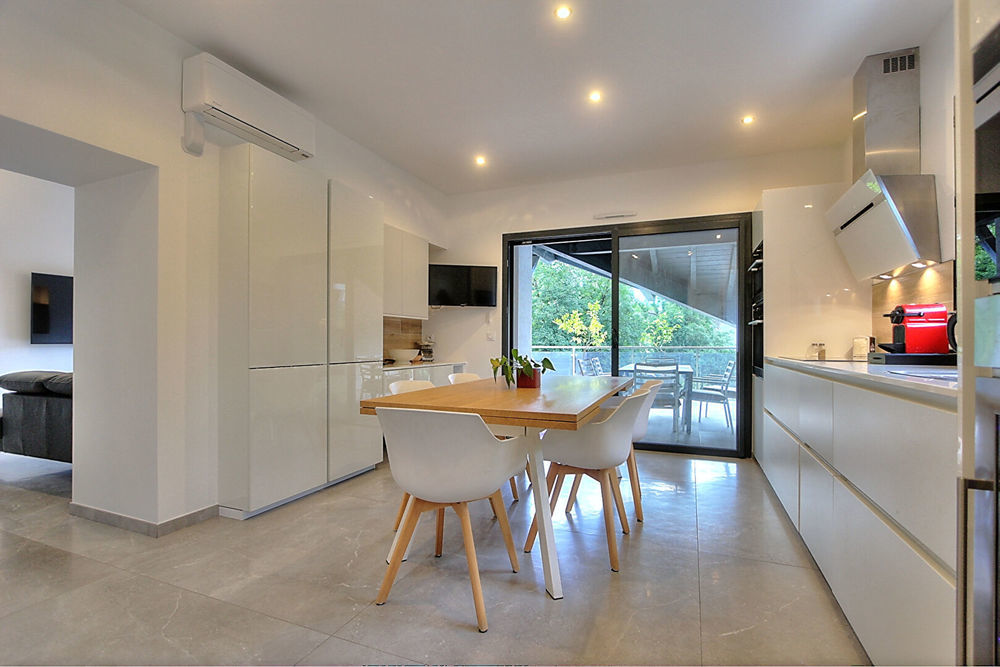 � vendre  Appartement Aix-les-Bains (73100)