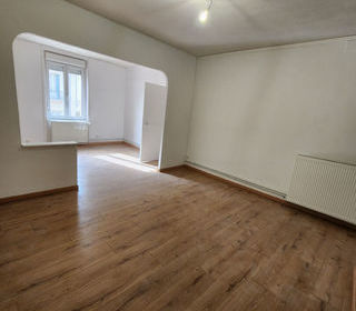  Appartement � louer 4 pi�ces 77 m�