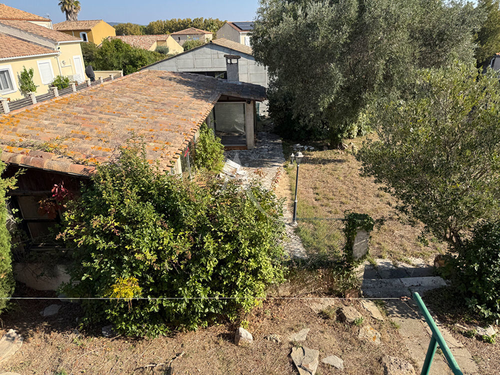 � vendre  Maison M�ze (34140)