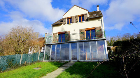   Maison vue d�gag�e  - 7 chambres - 183 m2 Maison - 10 pi�ce(s) - 183 m�