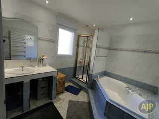  Maison � vendre 4 pi�ces 162 m�