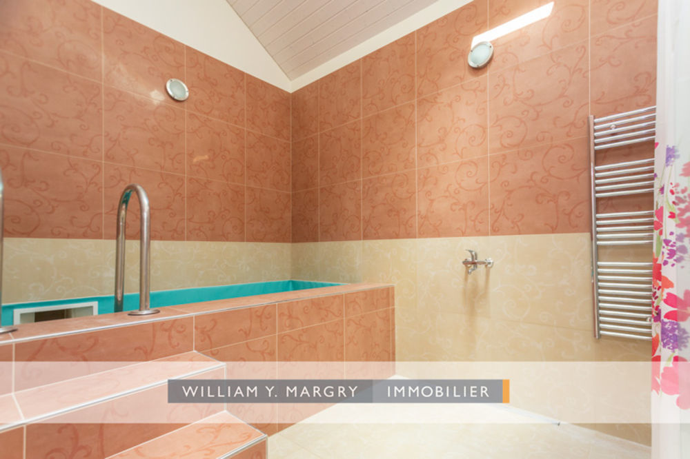 � vendre  Maison Gex (01170)