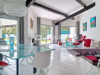  Maison � vendre 4 pi�ces 196 m�