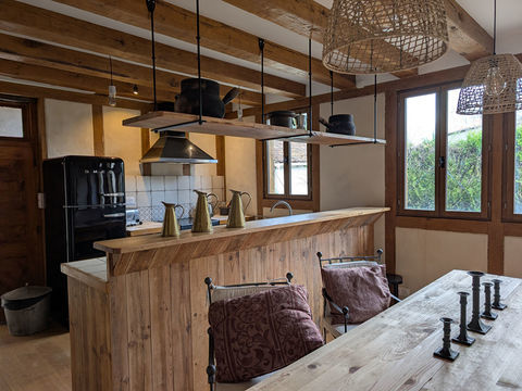   Maison de village, 4 chambres avec terrasse de toit. Maison - 6 pi�ce(s) - 225 m�