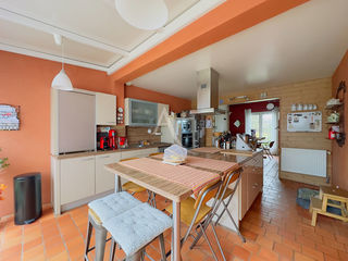  Maison � vendre 8 pi�ces 200 m�