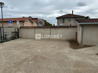  Parking / Garage � louer 