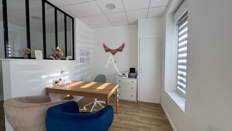 LA ROCHE SUR YON LOCAL COMMERCIAL A VENDRE 36 m&sup2; 130000 85000 La roche sur yon