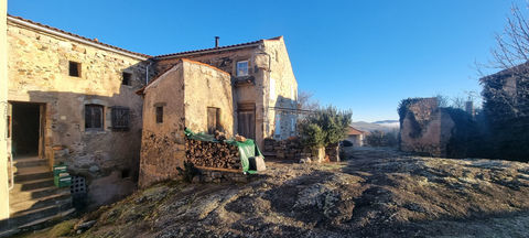   MAISON CHAMPEIX Maison - 3 pi�ce(s) - 102 m�