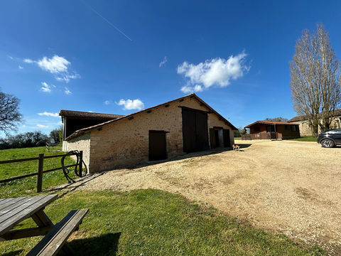   Domaine �questre sur 3 ha Villa - 4 pi�ce(s) - 118 m�