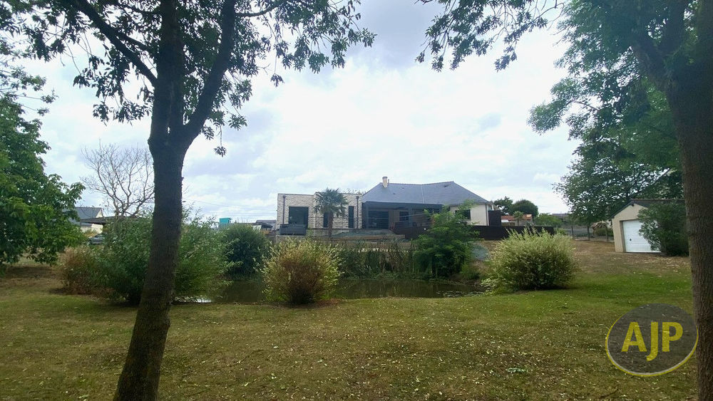 � vendre  Maison Saint-Georges-sur-Loire (49170)