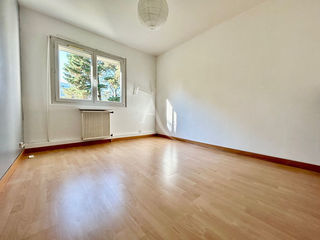  Appartement � vendre 4 pi�ces 