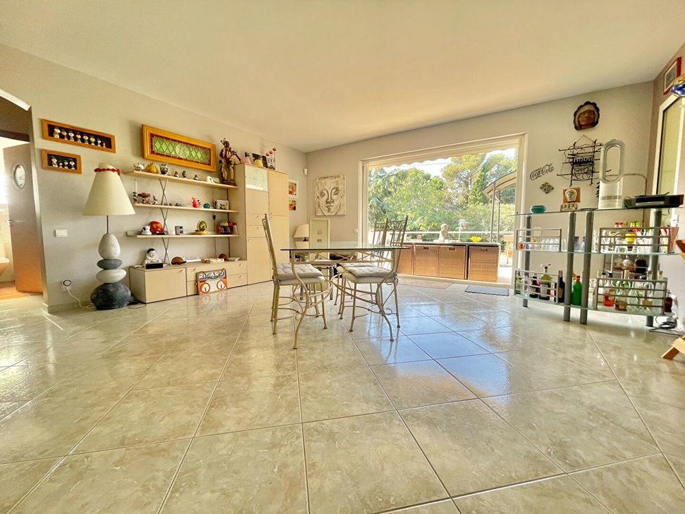 � vendre  Maison Saint-Rapha�l (83700)