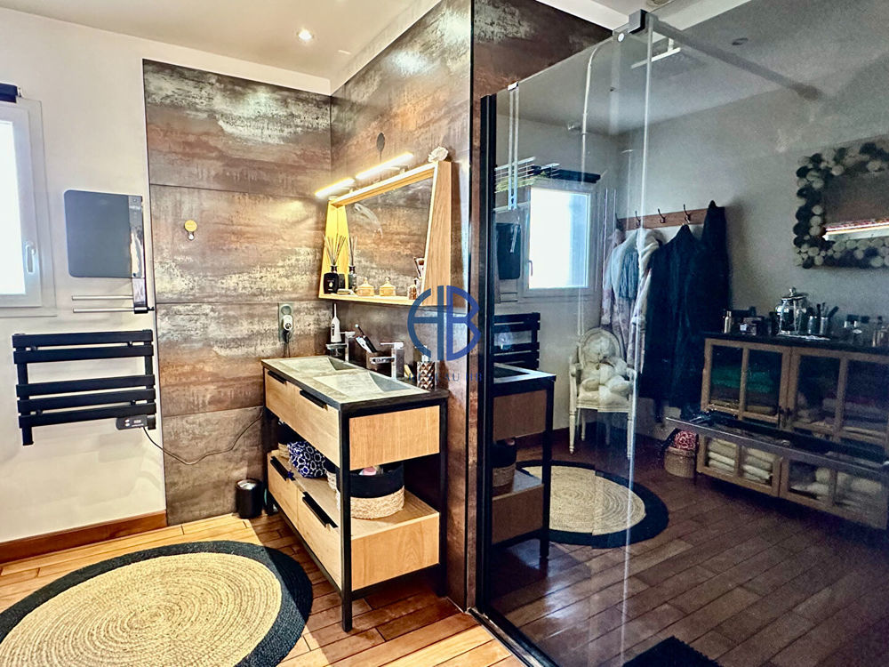 � vendre  Maison Vias (34450)