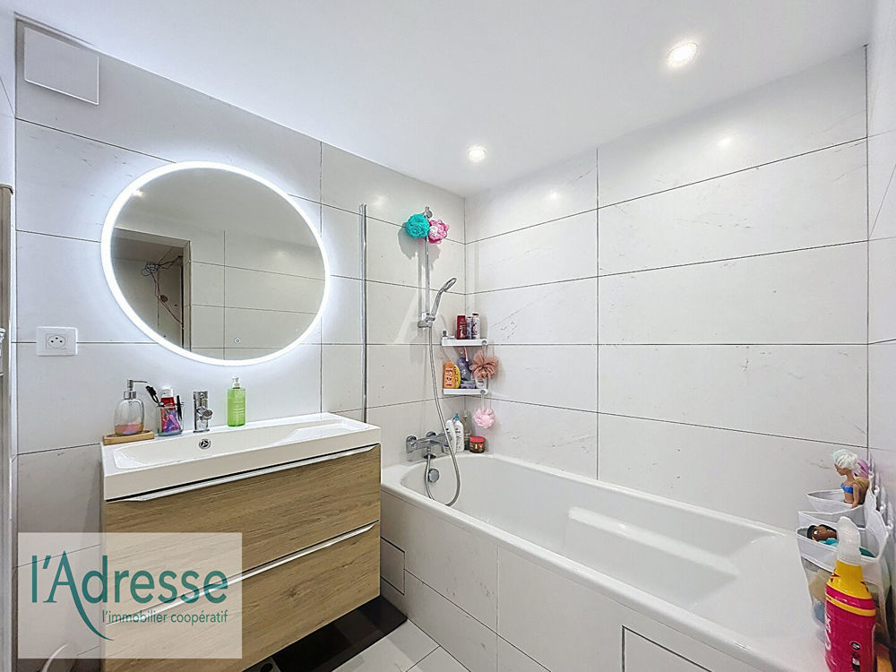 � vendre  Appartement Antibes (06600)