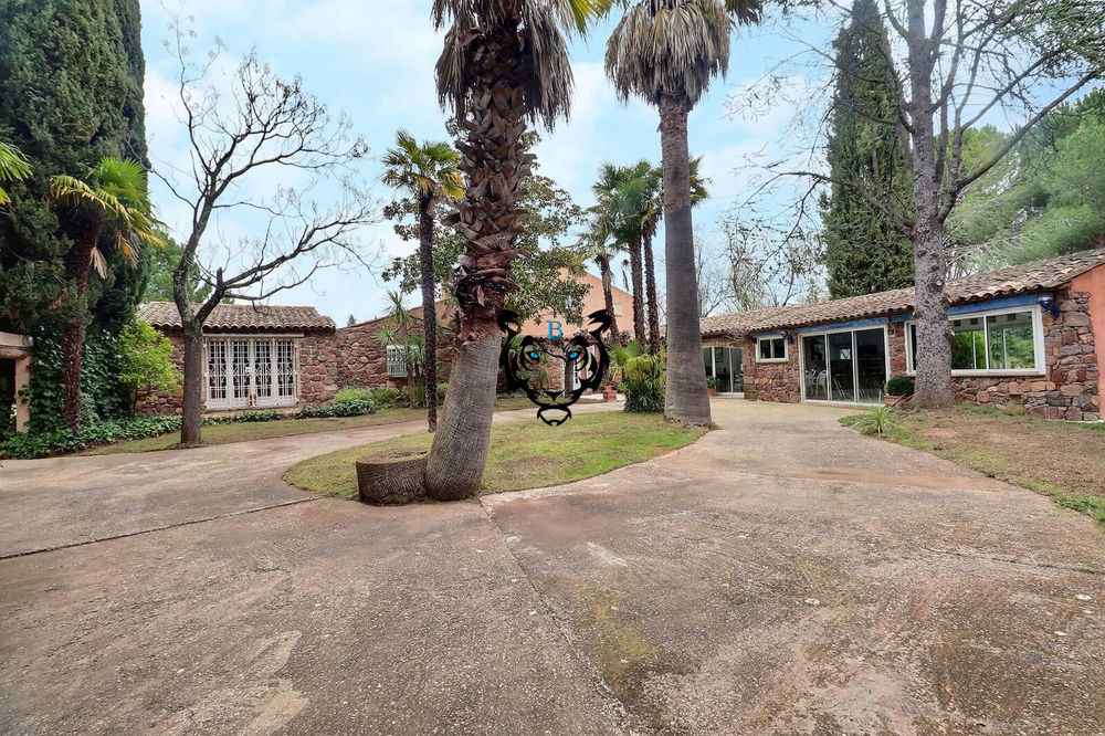 � vendre  Maison Roquebrune-sur-Argens (83520)