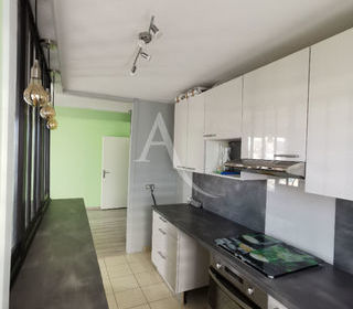  Appartement � vendre 4 pi�ces 77 m�