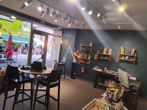 Local commercial Chalonnes Sur Loire 2 pi&egrave;ce(s) 50 m2 119400 49290 Chalonnes sur loire