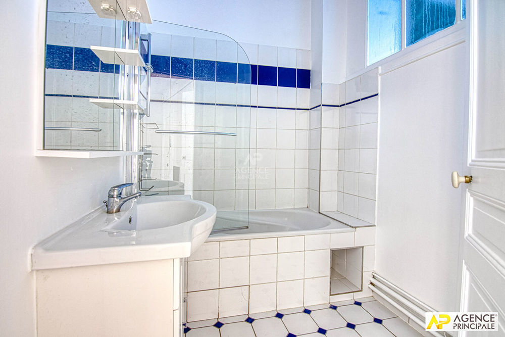 � vendre  Appartement Versailles (78000)