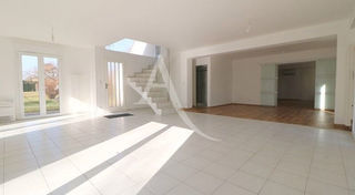  Maison � vendre 7 pi�ces 240 m�