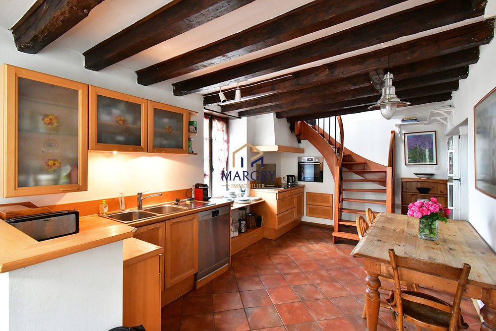 � vendre  Maison Cessy (01170)