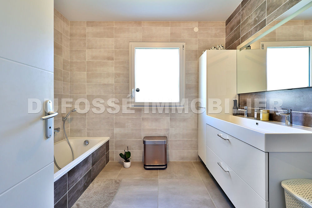 � vendre  Maison Saint-Genis-Laval (69230)