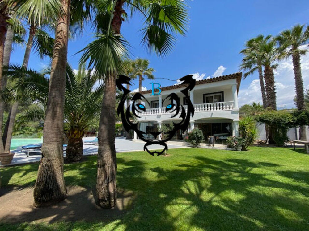 � vendre  Maison Roquebrune-sur-Argens (83520)