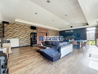  Maison � vendre 10 pi�ces 292 m�