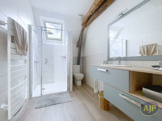  Maison � vendre 8 pi�ces 215 m�