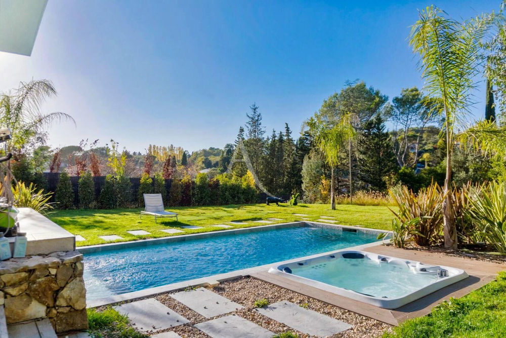 � vendre  Maison Valbonne (06560)