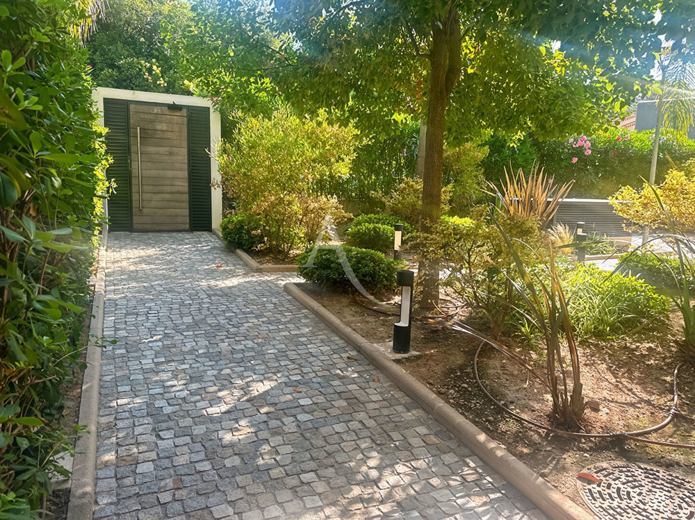 � vendre  Appartement Cannes (06400)