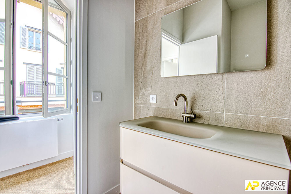 � vendre  Maison Versailles (78000)