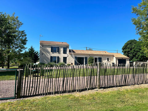   Demeure de prestige Villa - 6 pi�ce(s) - 132 m�