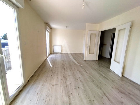   Appartement T4 de 89m� � L'Isle-Jourdain Appartement - 4 pi�ce(s) - 89 m�