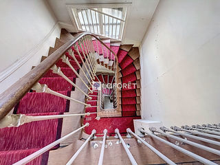  Immeuble � vendre 15 + pi�ces 895 m�