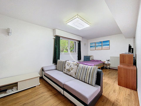 Local commercial 2 pi&egrave;ces de 59 m&sup2; - Saint-Germain-en-Laye, Quartier Alsace 294000 78100 Saint germain en laye