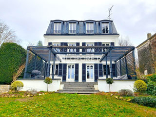  Maison � vendre 10 pi�ces 219 m�