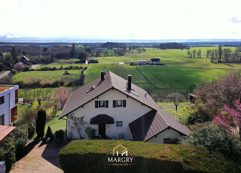 � vendre  Maison Grilly (01220)